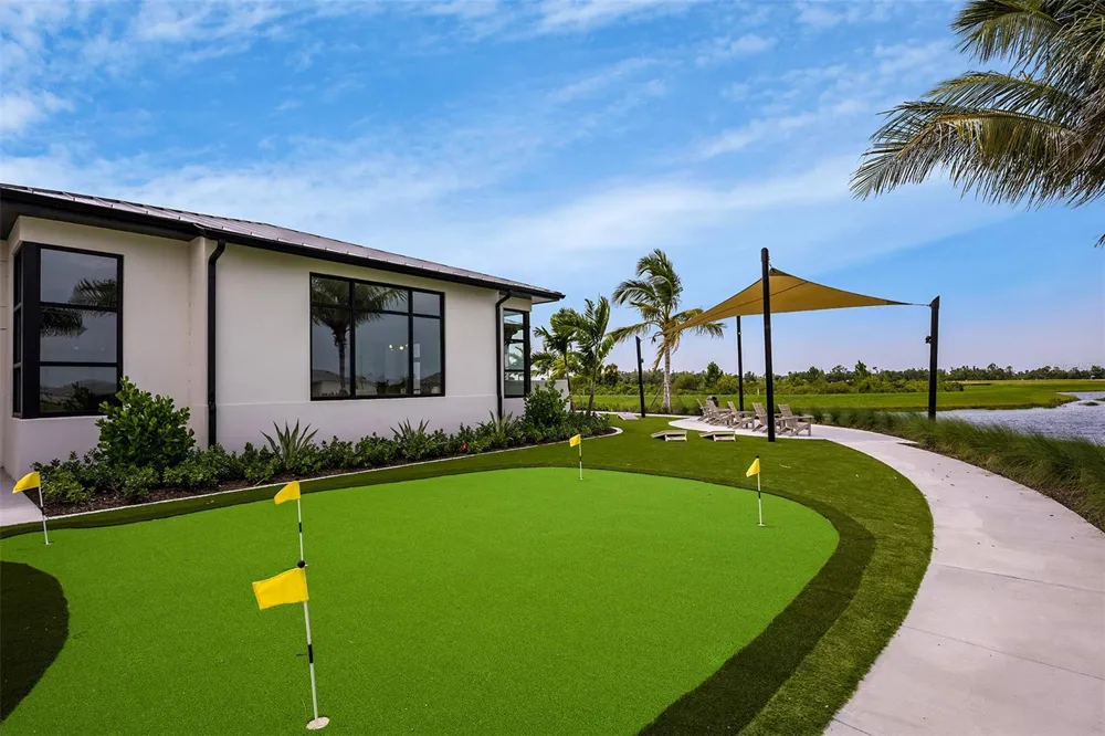 18501 VISTA PARK Venice, FL 34293