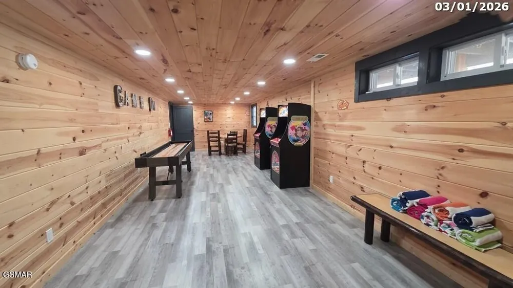 2869 Hatcher Mountain Road Sevierville, TN 37862