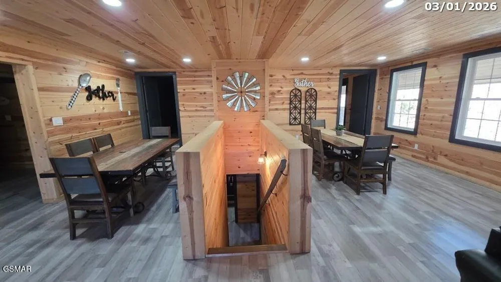 2869 Hatcher Mountain Road Sevierville, TN 37862