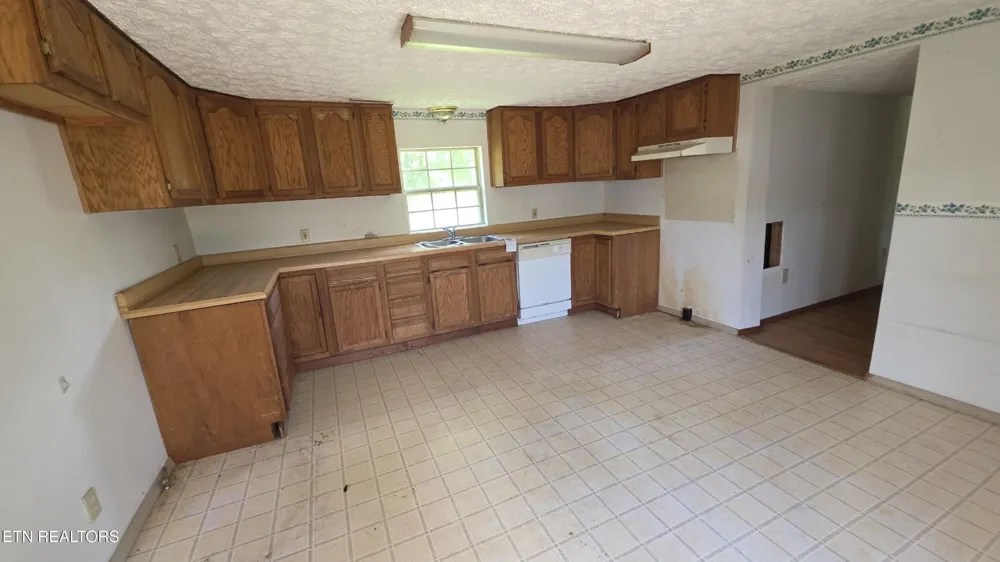 7011 Shell Lane Knoxville, TN 37918