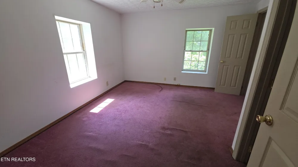 7011 Shell Lane Knoxville, TN 37918