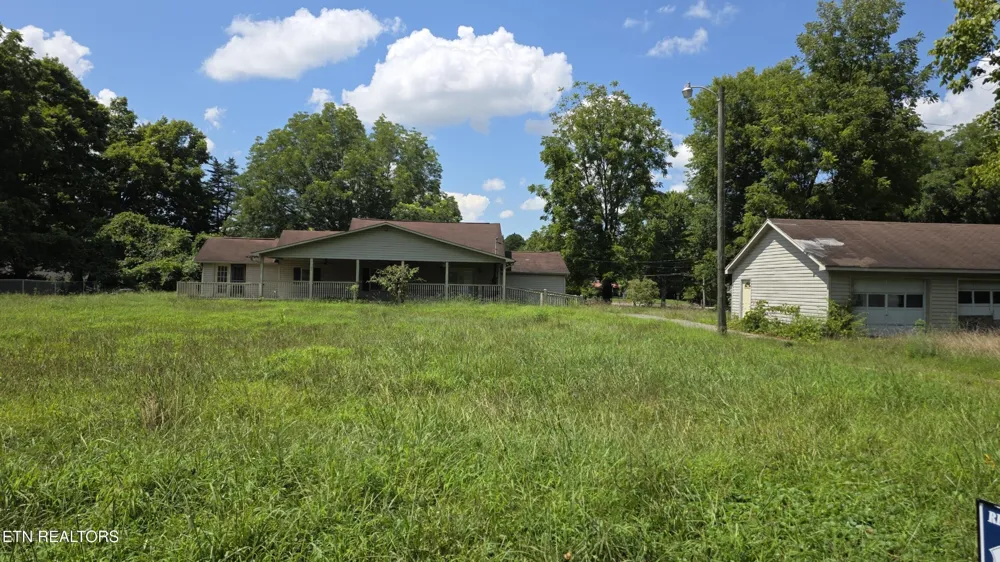 7011 Shell Lane Knoxville, TN 37918
