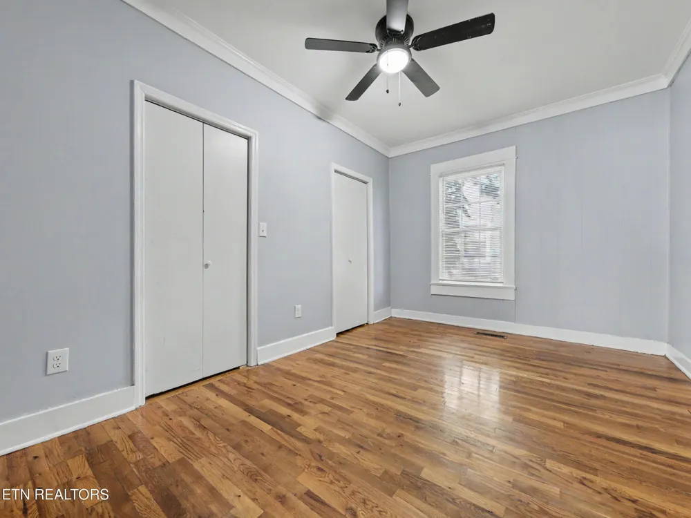 2311 Cedar Lane Knoxville, TN 37918