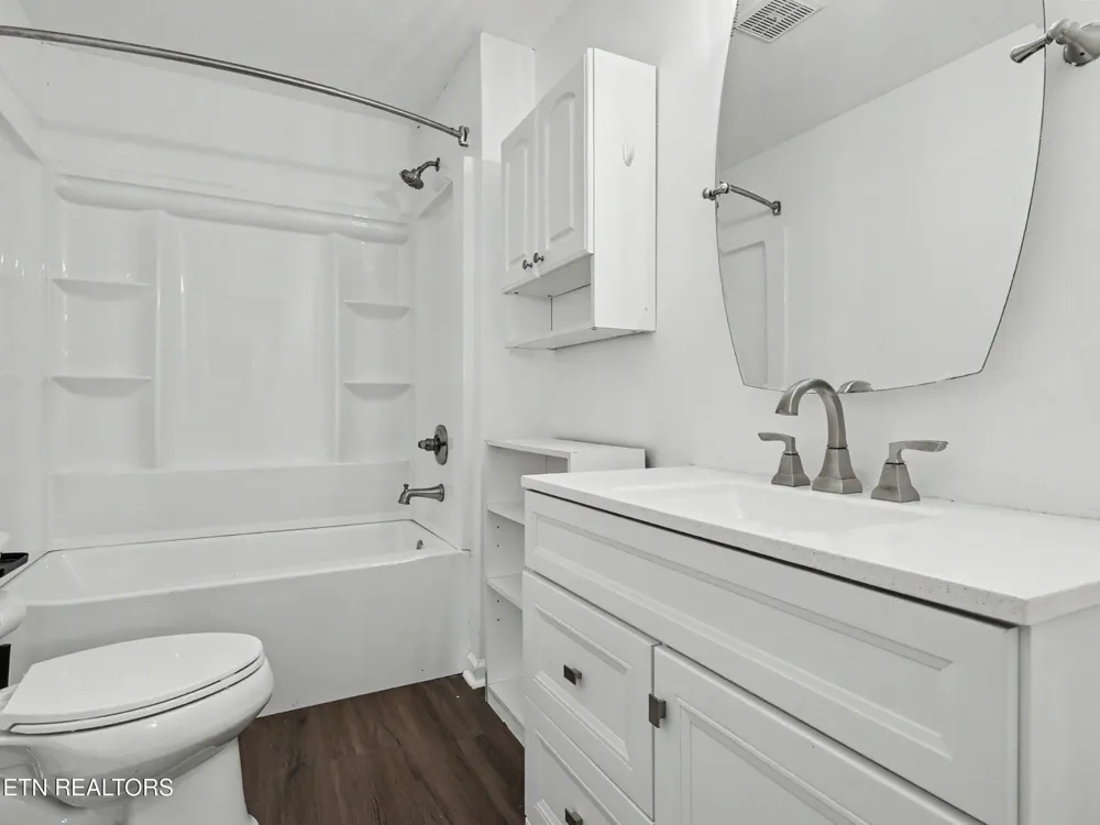 2311 Cedar Lane Knoxville, TN 37918