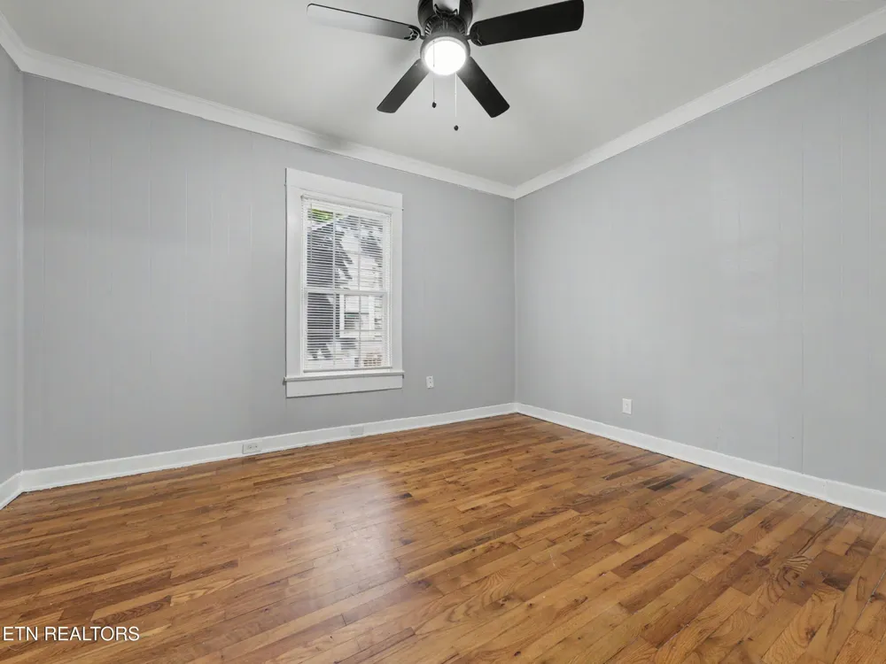 2311 Cedar Lane Knoxville, TN 37918