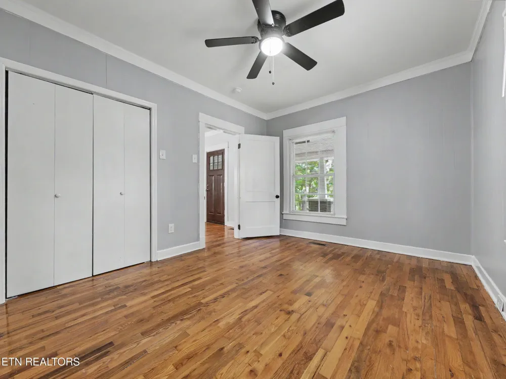2311 Cedar Lane Knoxville, TN 37918