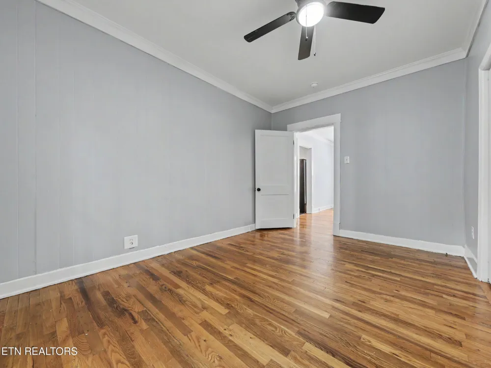 2311 Cedar Lane Knoxville, TN 37918