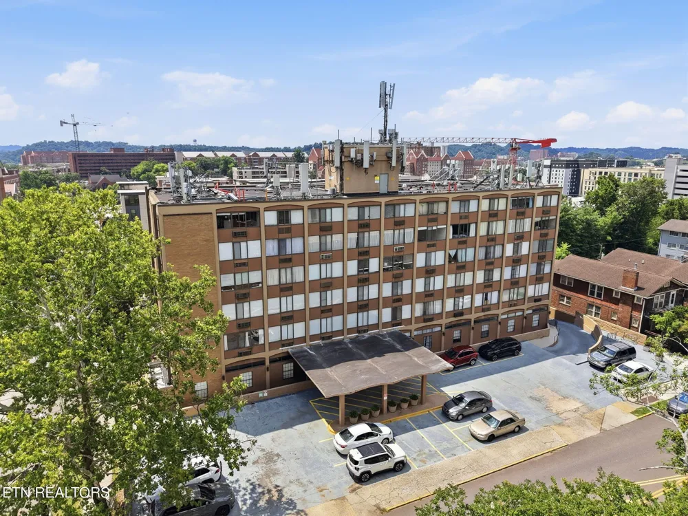 1700 Clinch Ave #411 Knoxville, TN 37916