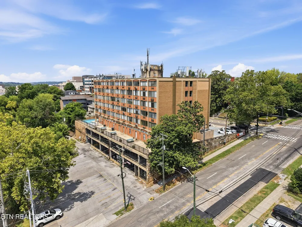 1700 Clinch Ave #411 Knoxville, TN 37916