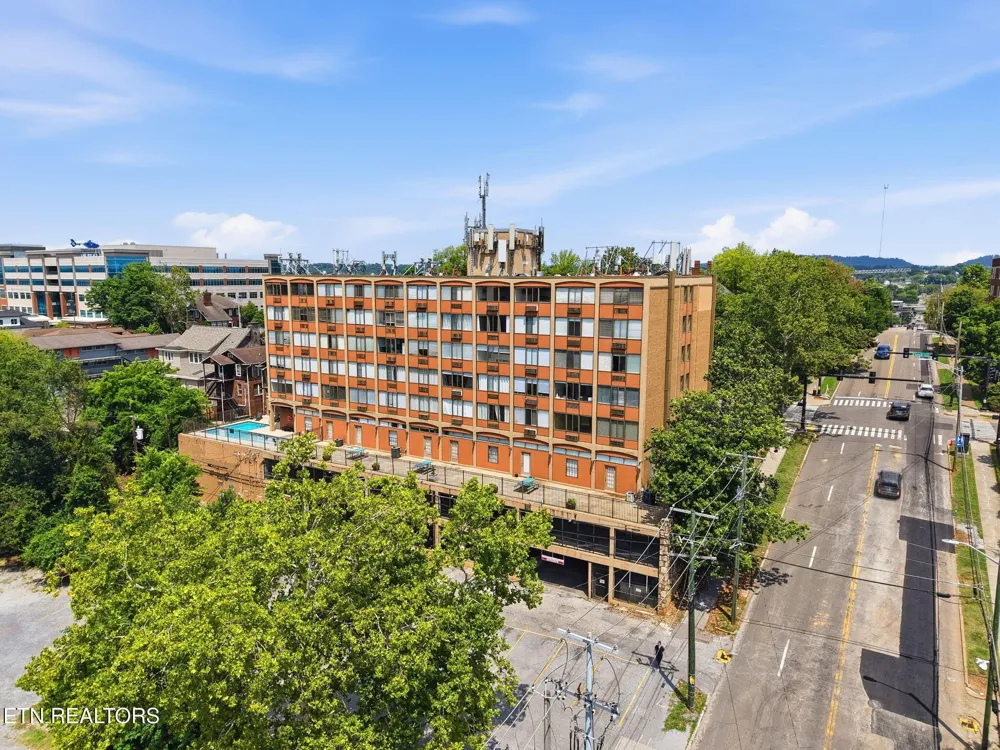 1700 Clinch Ave #411 Knoxville, TN 37916
