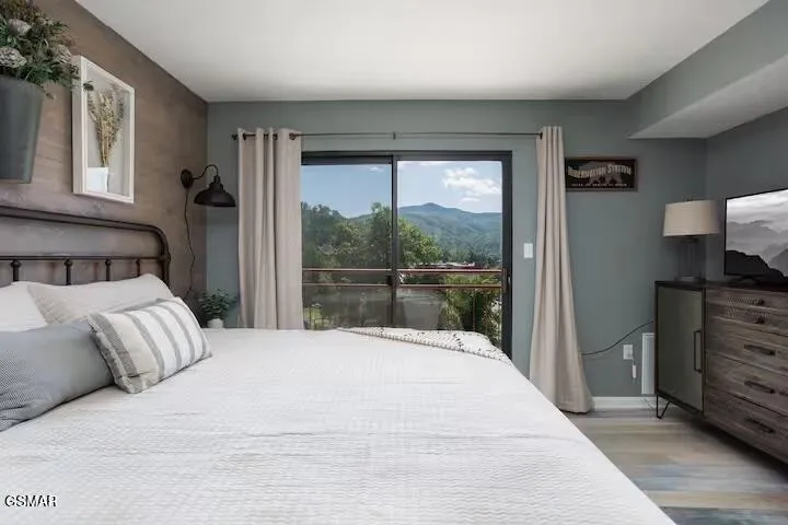 354 E Holly Ridge Road Gatlinburg, TN 37738
