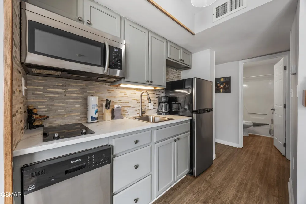 354 E Holly Ridge Road #204 Gatlinburg, TN 37738