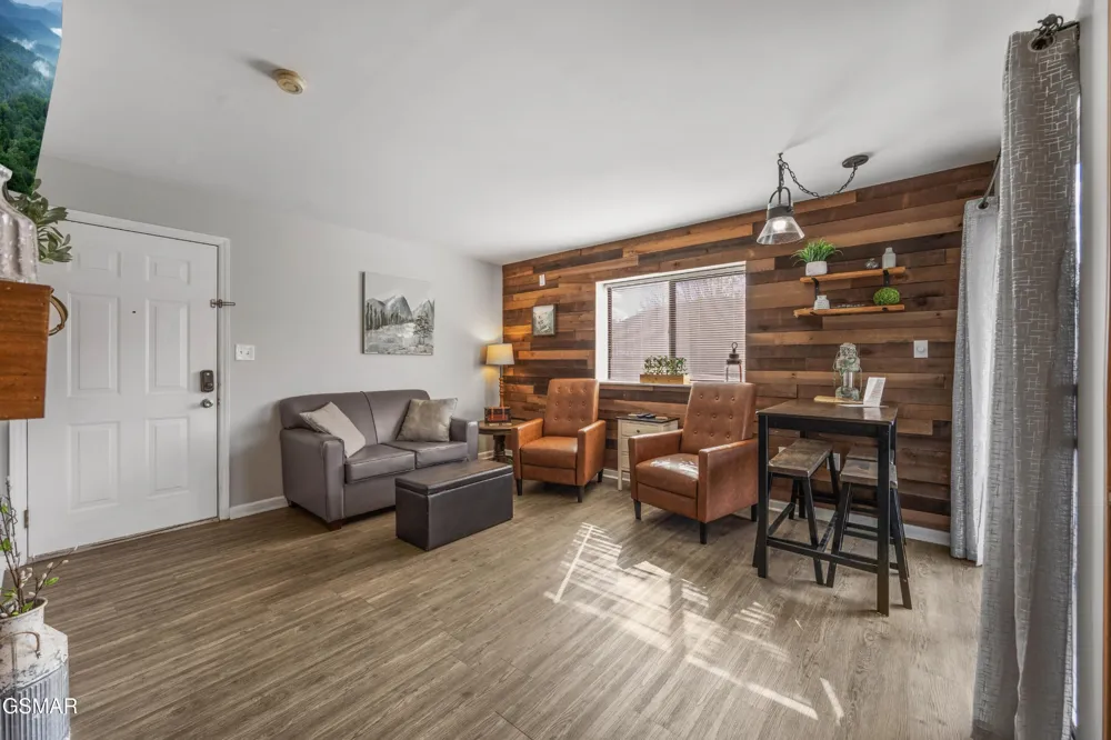 354 E Holly Ridge Road #204 Gatlinburg, TN 37738