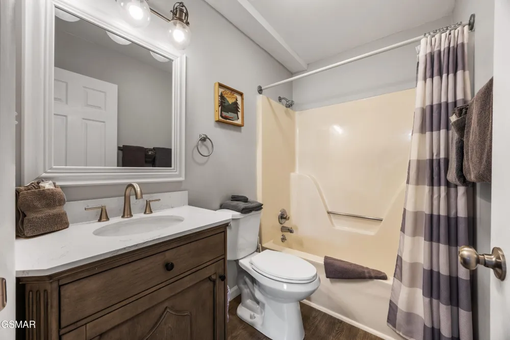 354 E Holly Ridge Road #204 Gatlinburg, TN 37738