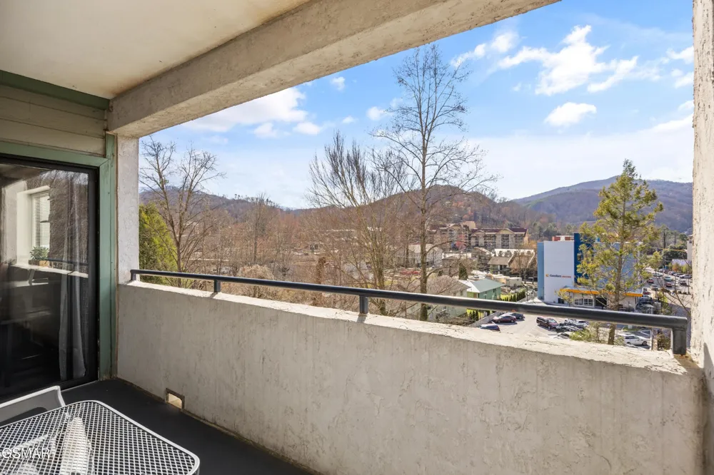 354 E Holly Ridge Road #204 Gatlinburg, TN 37738