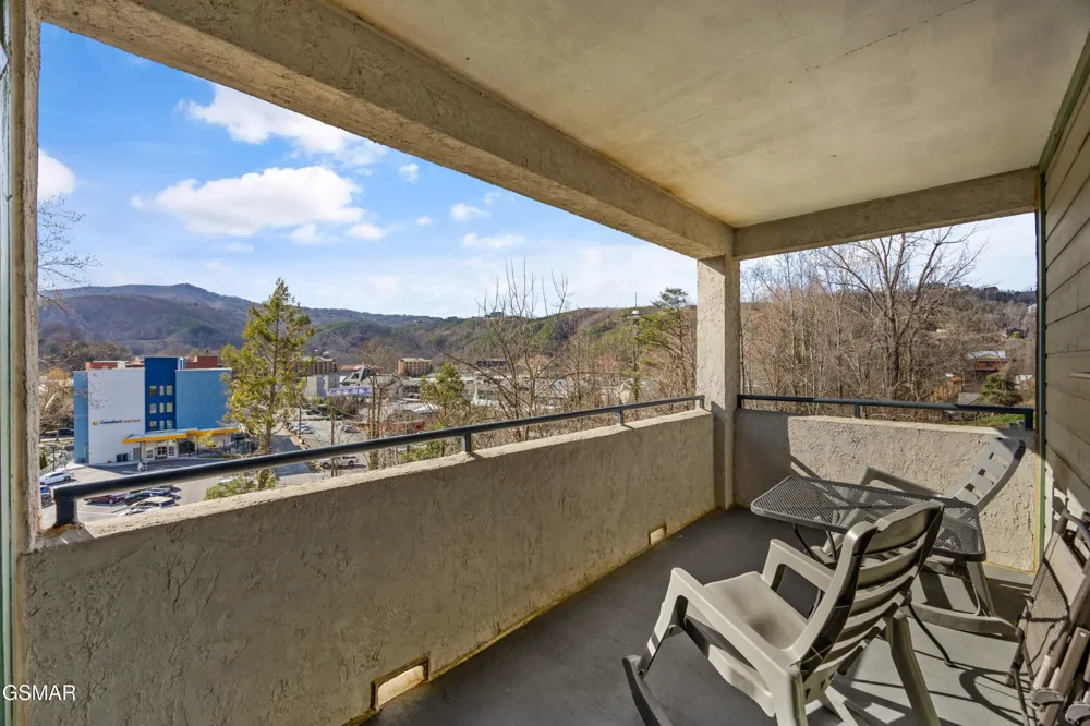 354 E Holly Ridge Road #204 Gatlinburg, TN 37738