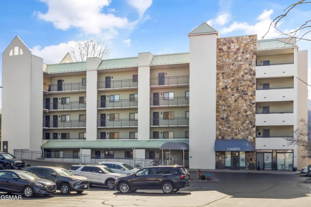 354 E Holly Ridge Road #204 Gatlinburg, TN 37738
