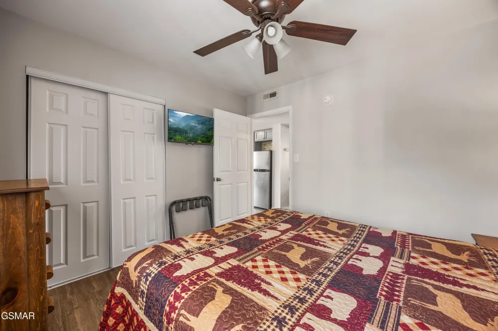 354 E Holly Ridge Road #204 Gatlinburg, TN 37738