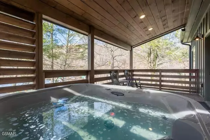 310 Lewis Clabo Road Gatlinburg, TN 37738