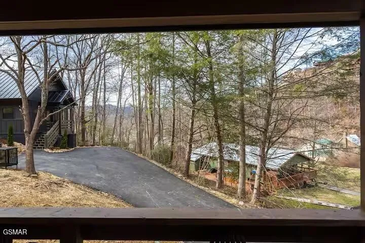 310 Lewis Clabo Road Gatlinburg, TN 37738
