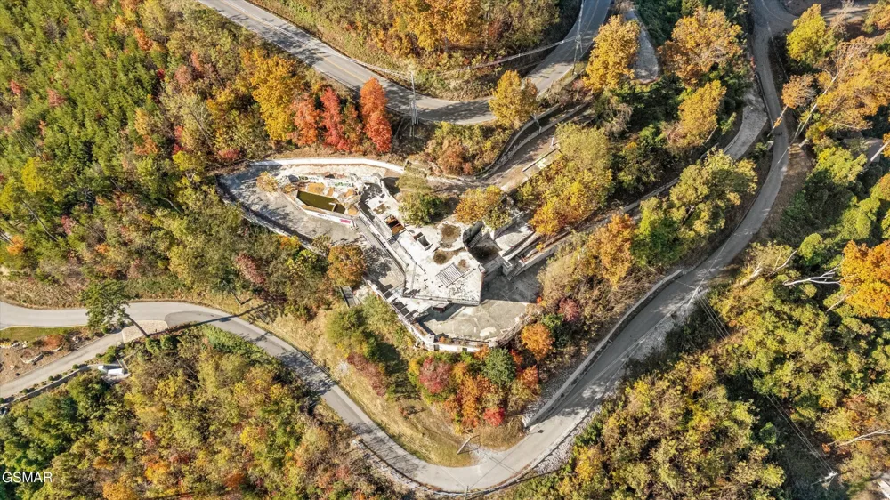 345 Greystone Heights Road Gatlinburg, TN 37738