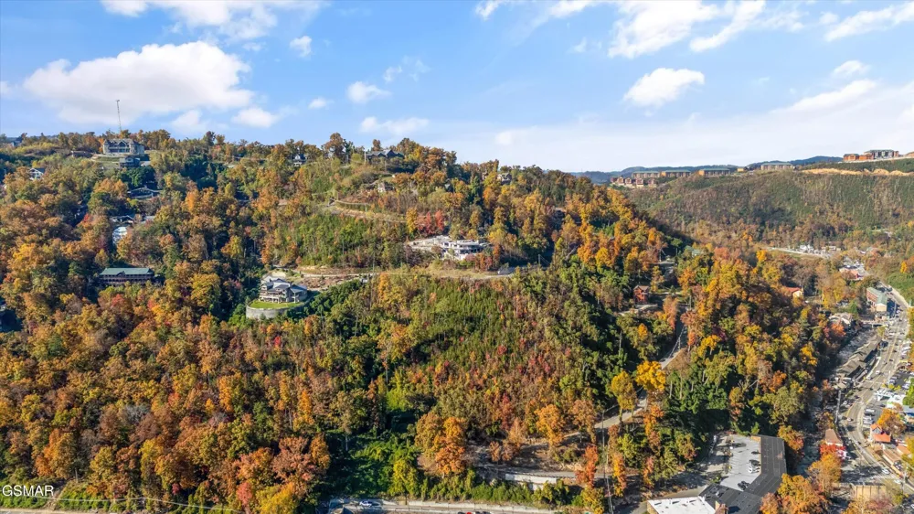 345 Greystone Heights Road Gatlinburg, TN 37738