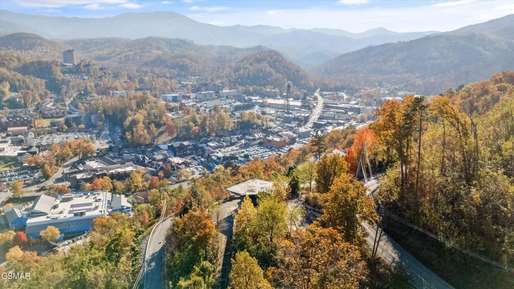 345 Greystone Heights Road Gatlinburg, TN 37738