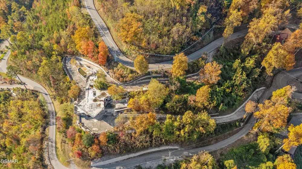 345 Greystone Heights Road Gatlinburg, TN 37738