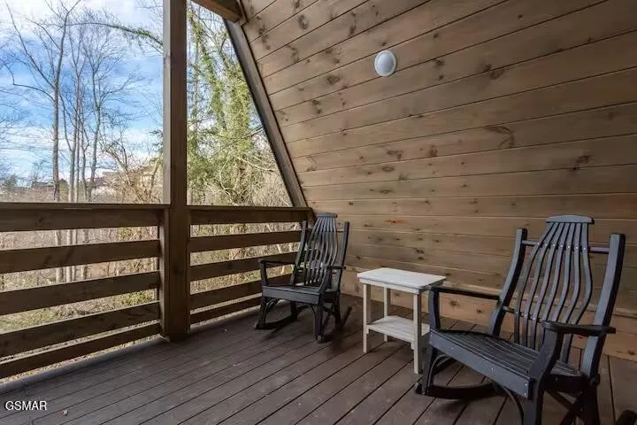 324 Lewis Clabo Road Gatlinburg, TN 37738