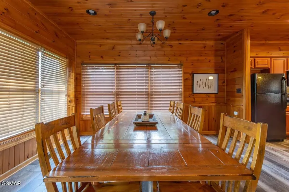 4532 Holly Forest Way Gatlinburg, TN 37738