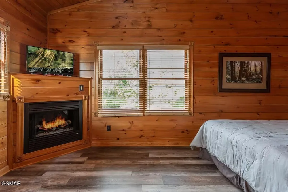 4532 Holly Forest Way Gatlinburg, TN 37738