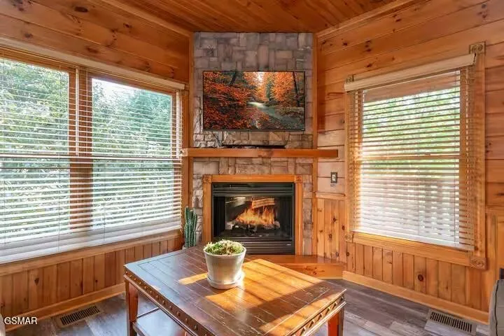 4532 Holly Forest Way Gatlinburg, TN 37738