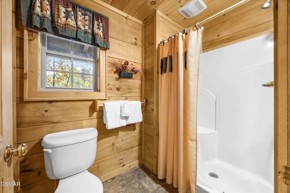 610 Timber Ridge Road Gatlinburg, TN 37738