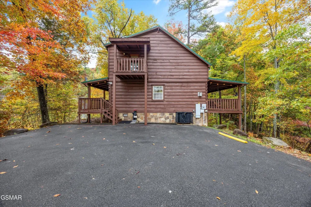 610 Timber Ridge Road Gatlinburg, TN 37738