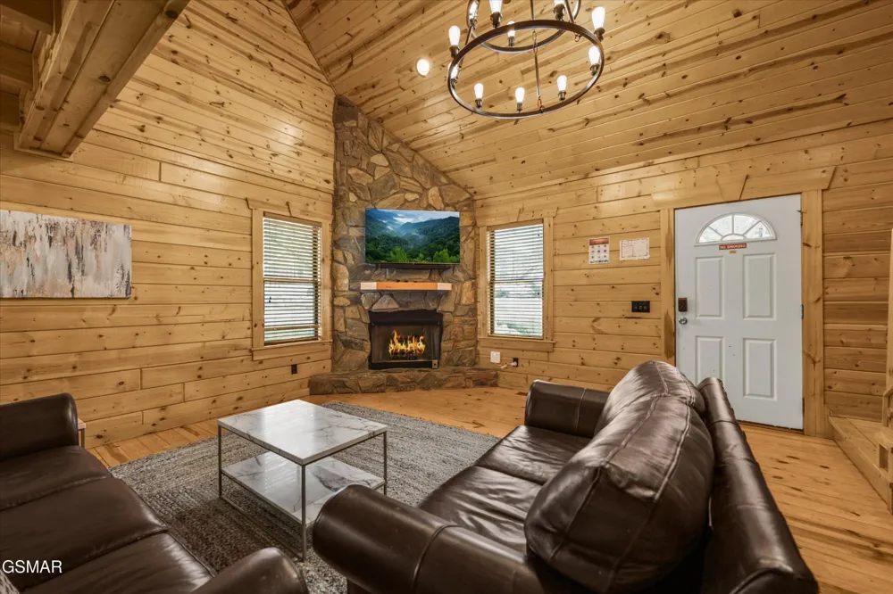 143 White Oak Resort Way Gatlinburg, TN 37738