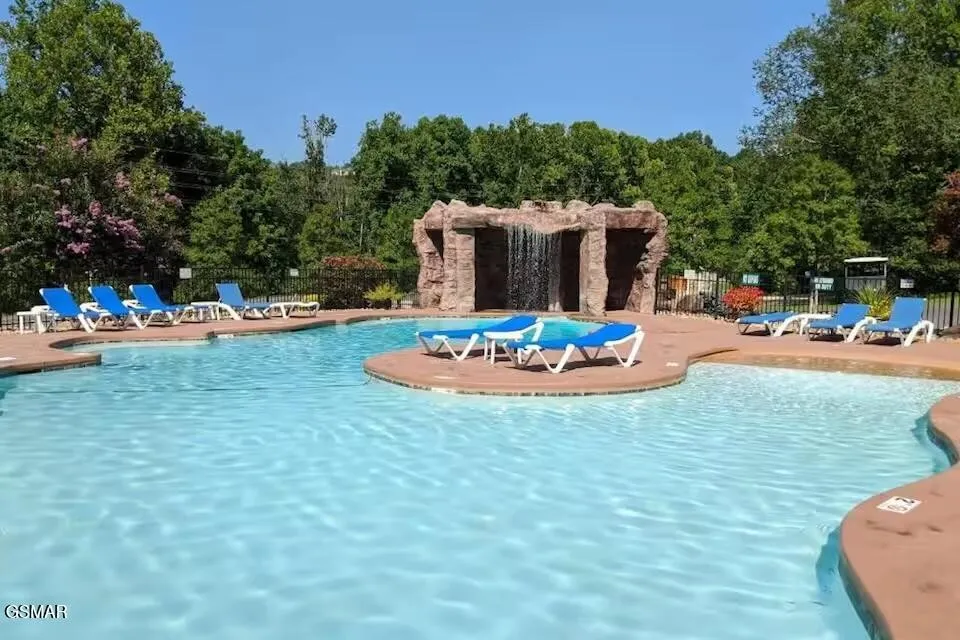 143 White Oak Resort Way Gatlinburg, TN 37738
