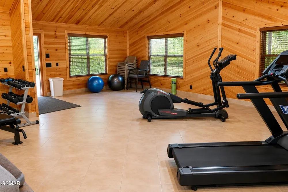 143 White Oak Resort Way Gatlinburg, TN 37738