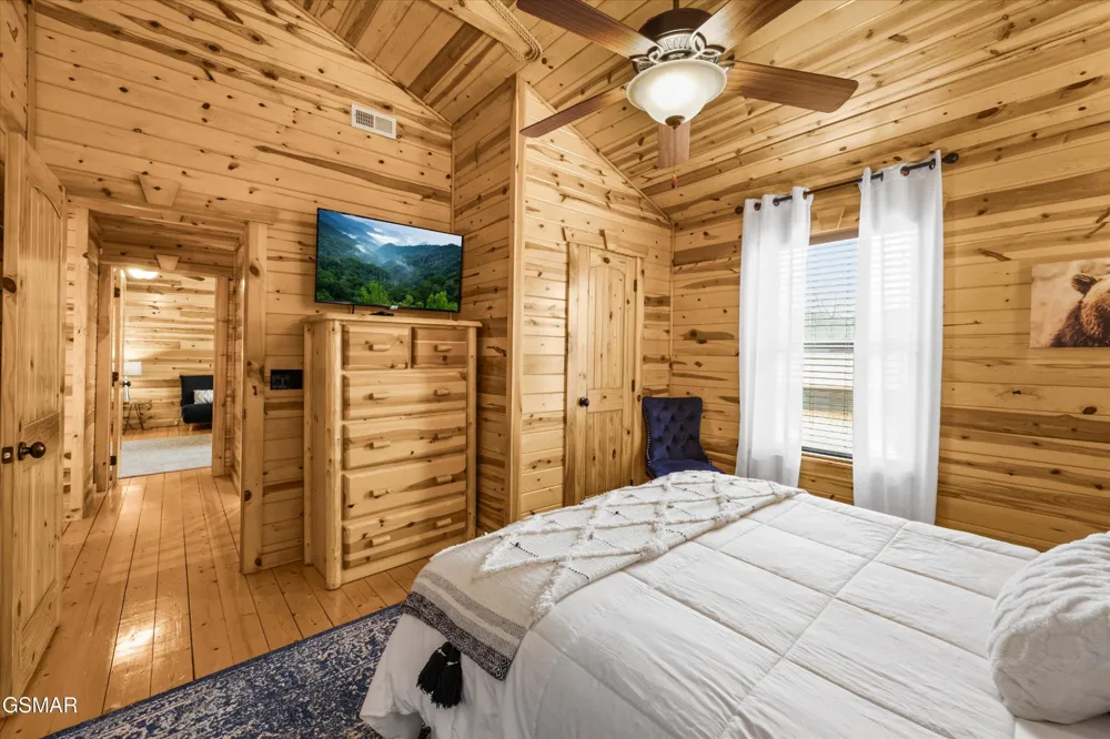 143 White Oak Resort Way Gatlinburg, TN 37738
