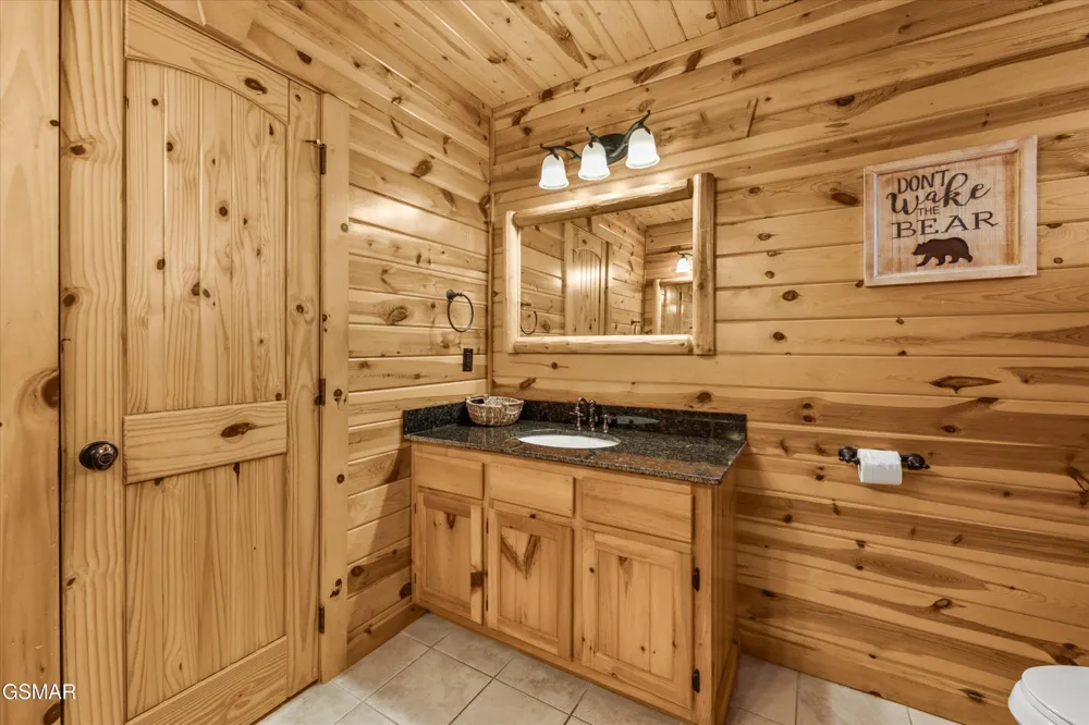 143 White Oak Resort Way Gatlinburg, TN 37738