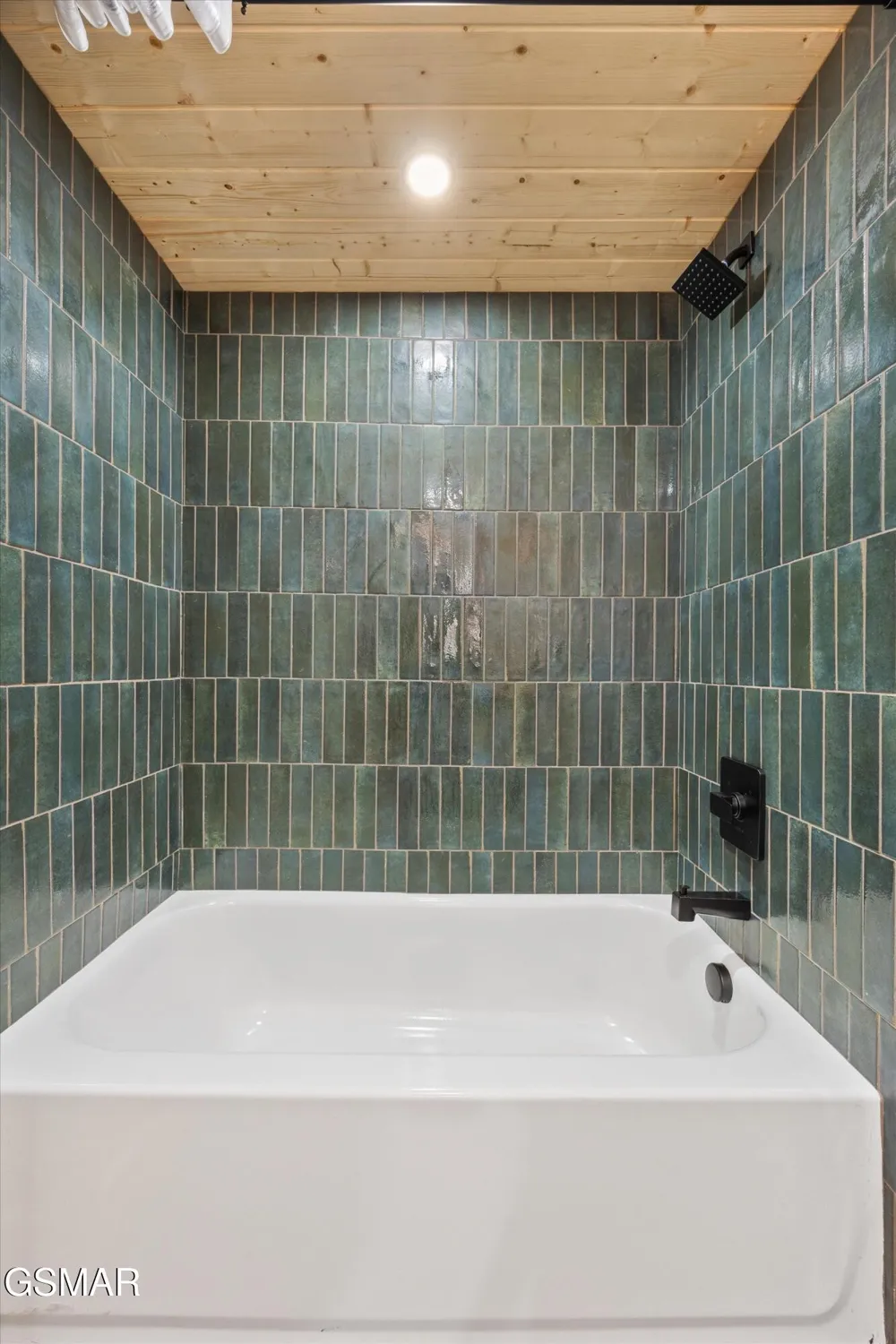 2951 Webb Creek Road Sevierville, TN 37876