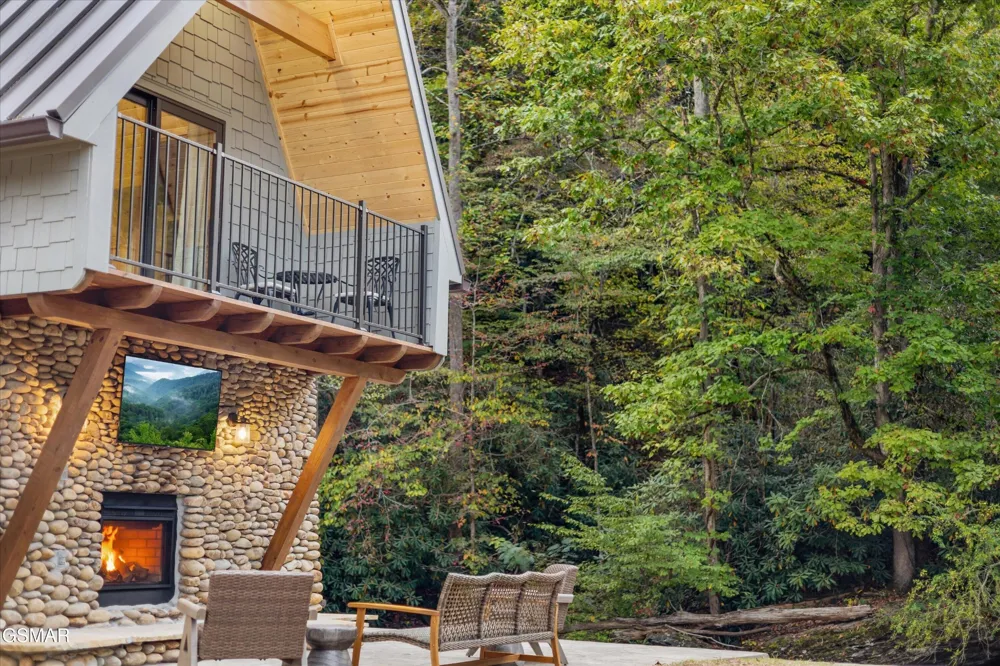 2951 Webb Creek Road Sevierville, TN 37876