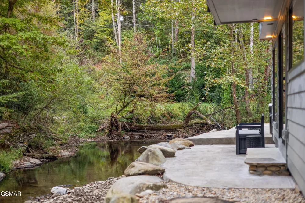 2951 Webb Creek Road Sevierville, TN 37876