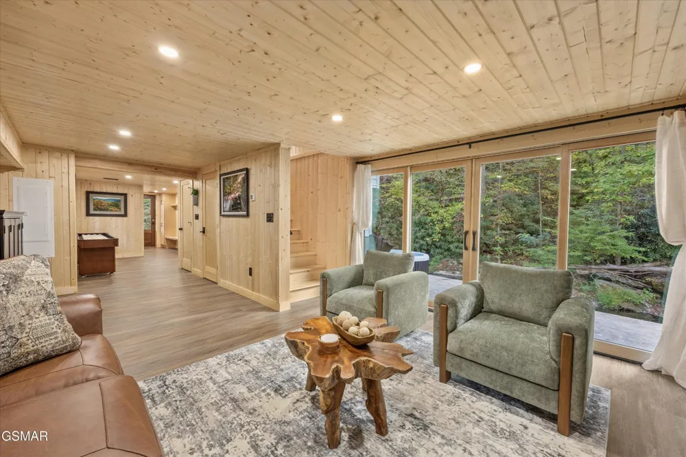 2951 Webb Creek Road Sevierville, TN 37876