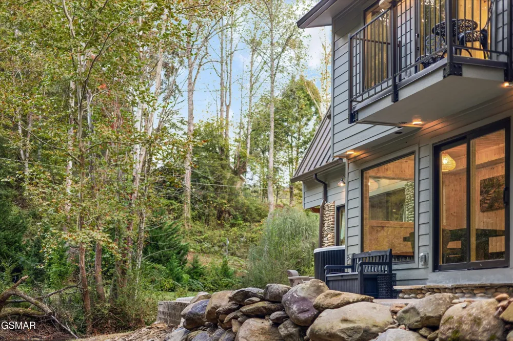 2951 Webb Creek Road Sevierville, TN 37876
