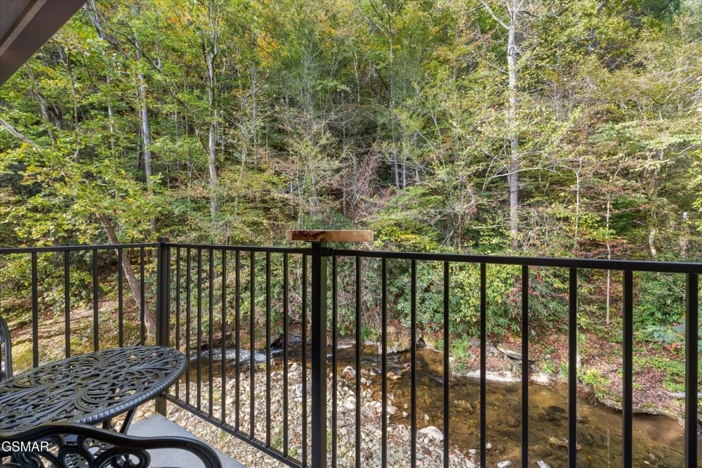 2951 Webb Creek Road Sevierville, TN 37876