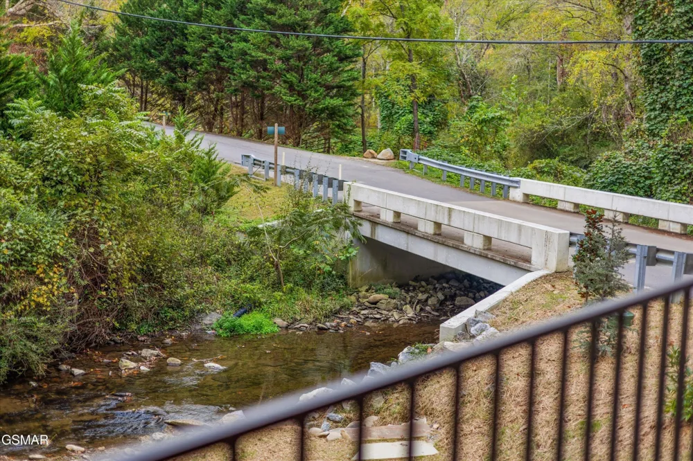 2951 Webb Creek Road Sevierville, TN 37876