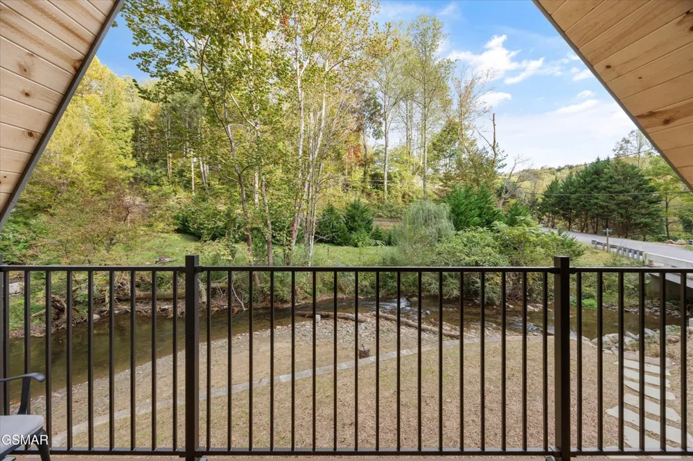 2951 Webb Creek Road Sevierville, TN 37876