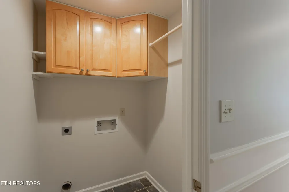3445 Commodore Point Knoxville, TN 37922