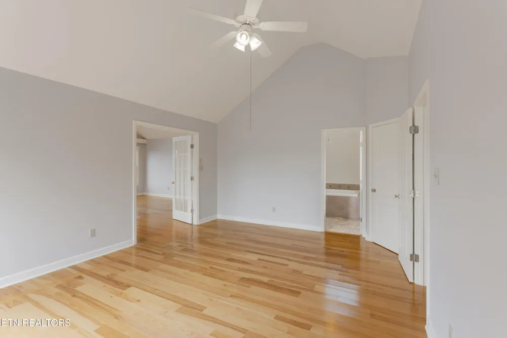 3445 Commodore Point Knoxville, TN 37922