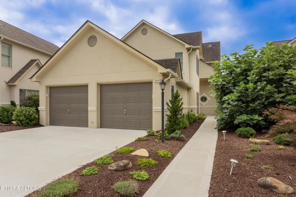 3445 Commodore Point Knoxville, TN 37922